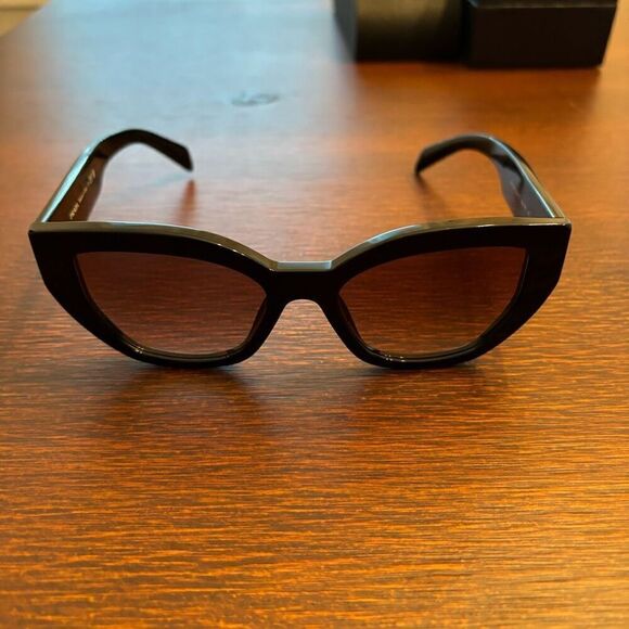 Prada Sunglasses Cat Eye main image 8